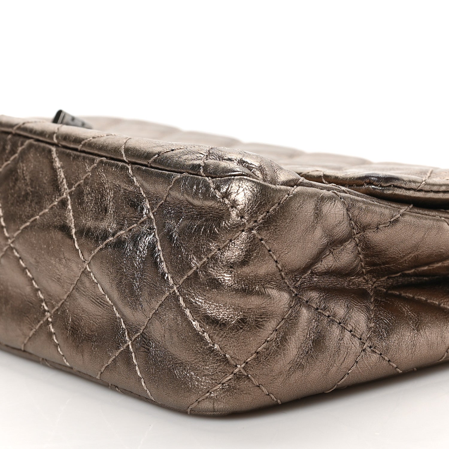 Chanel Metallic Aged Calfskin Quilted 2.55 Reissue 226 Flap Gold 9 of 9