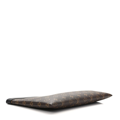 Louis Vuitton Monogram Discovery Pochette GM 4 of 7