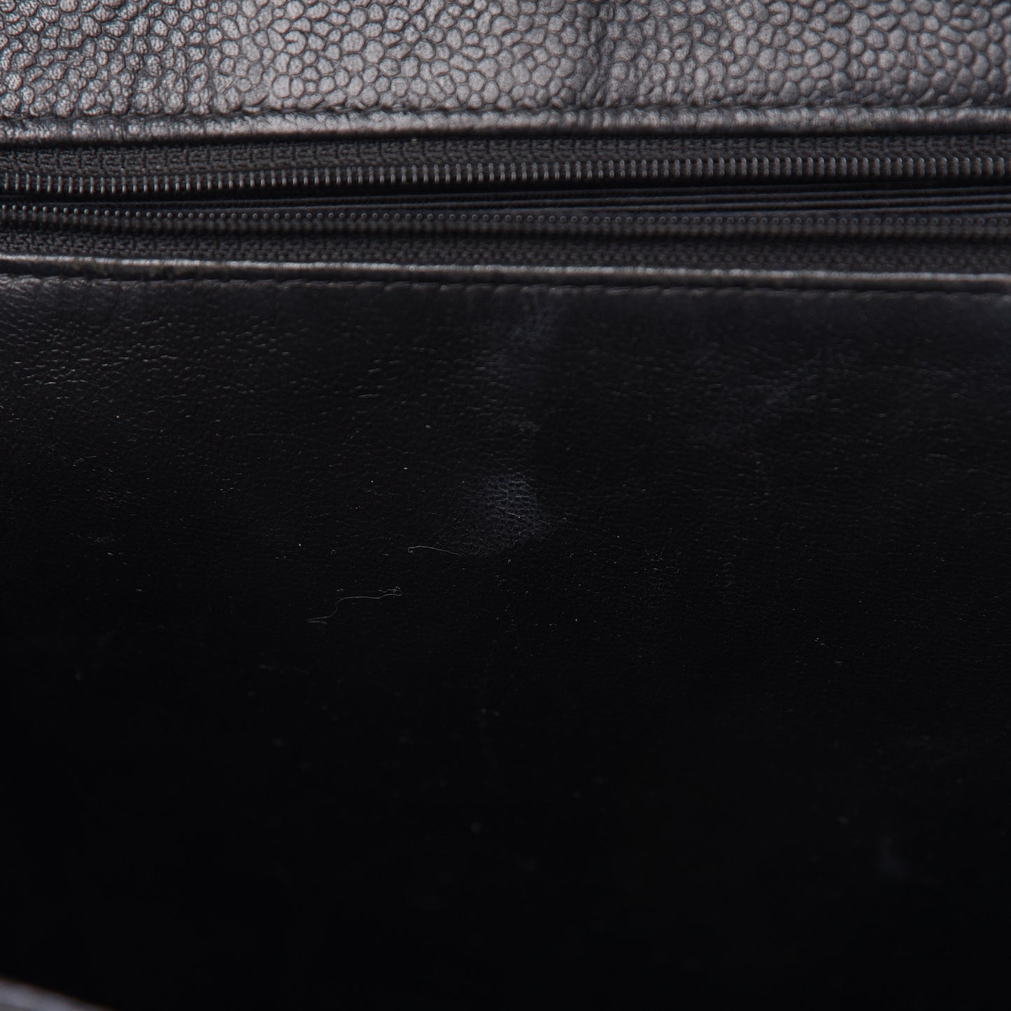 Caviar CC Tote Black