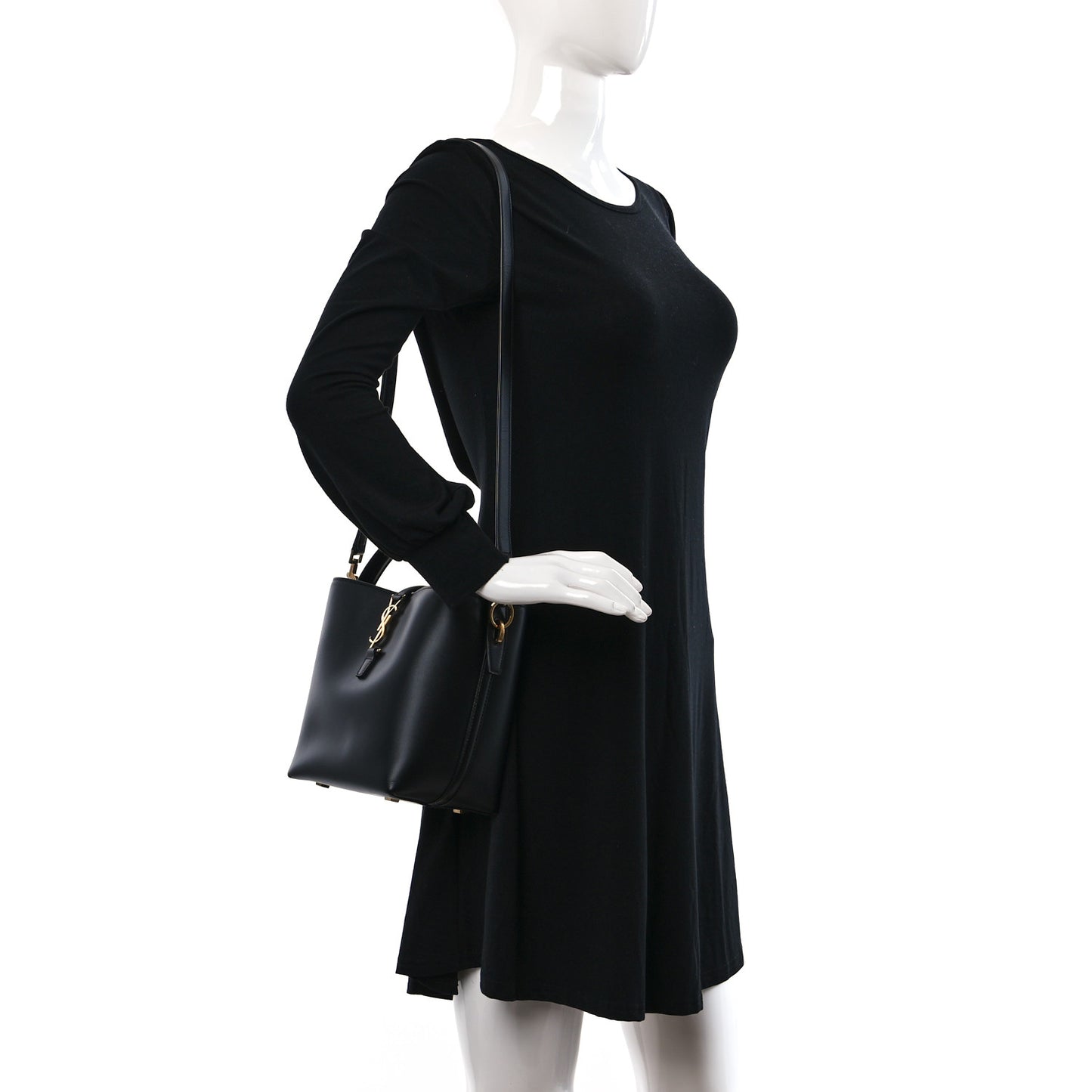 Shiny Calfskin Le 37 Bucket Bag Black