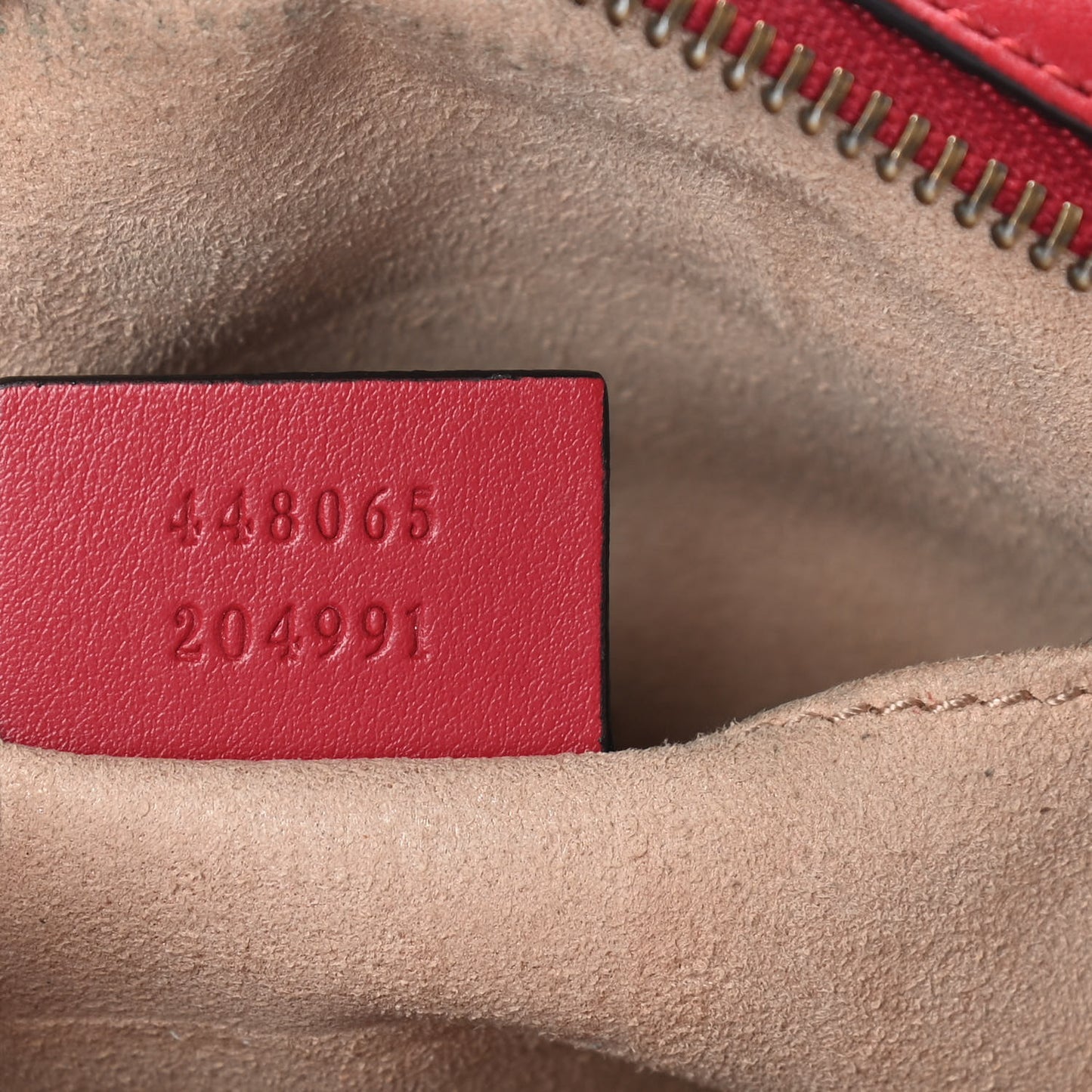Calfskin Matelasse Mini GG Marmont Chain Shoulder Bag Hibiscus Red
