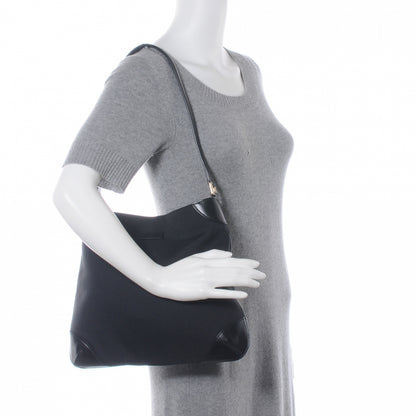 Gucci Canvas Signature Shoulder Bag Black 2 of 9