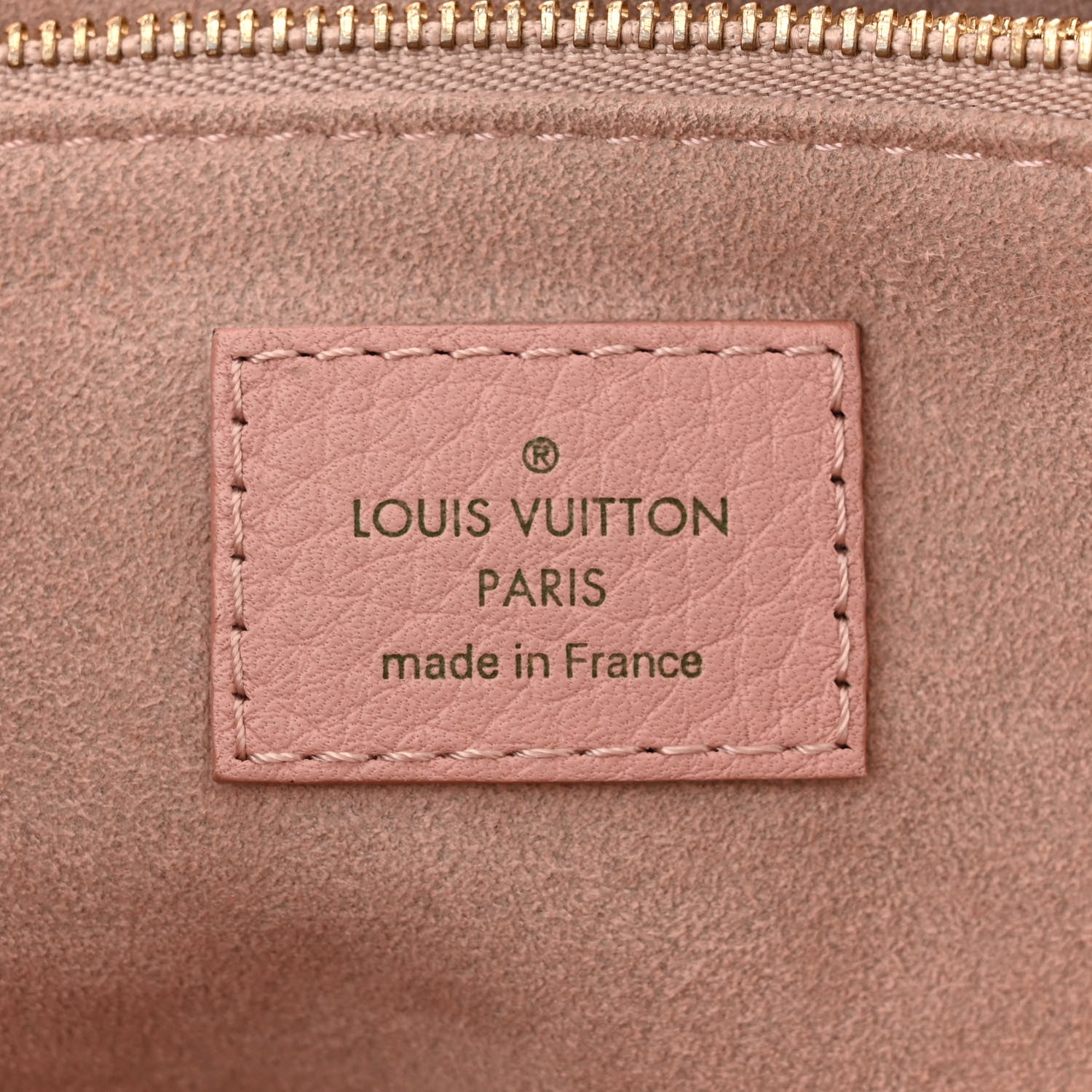 Louis Vuitton Taurillon Volta Magnolia 7 of 11