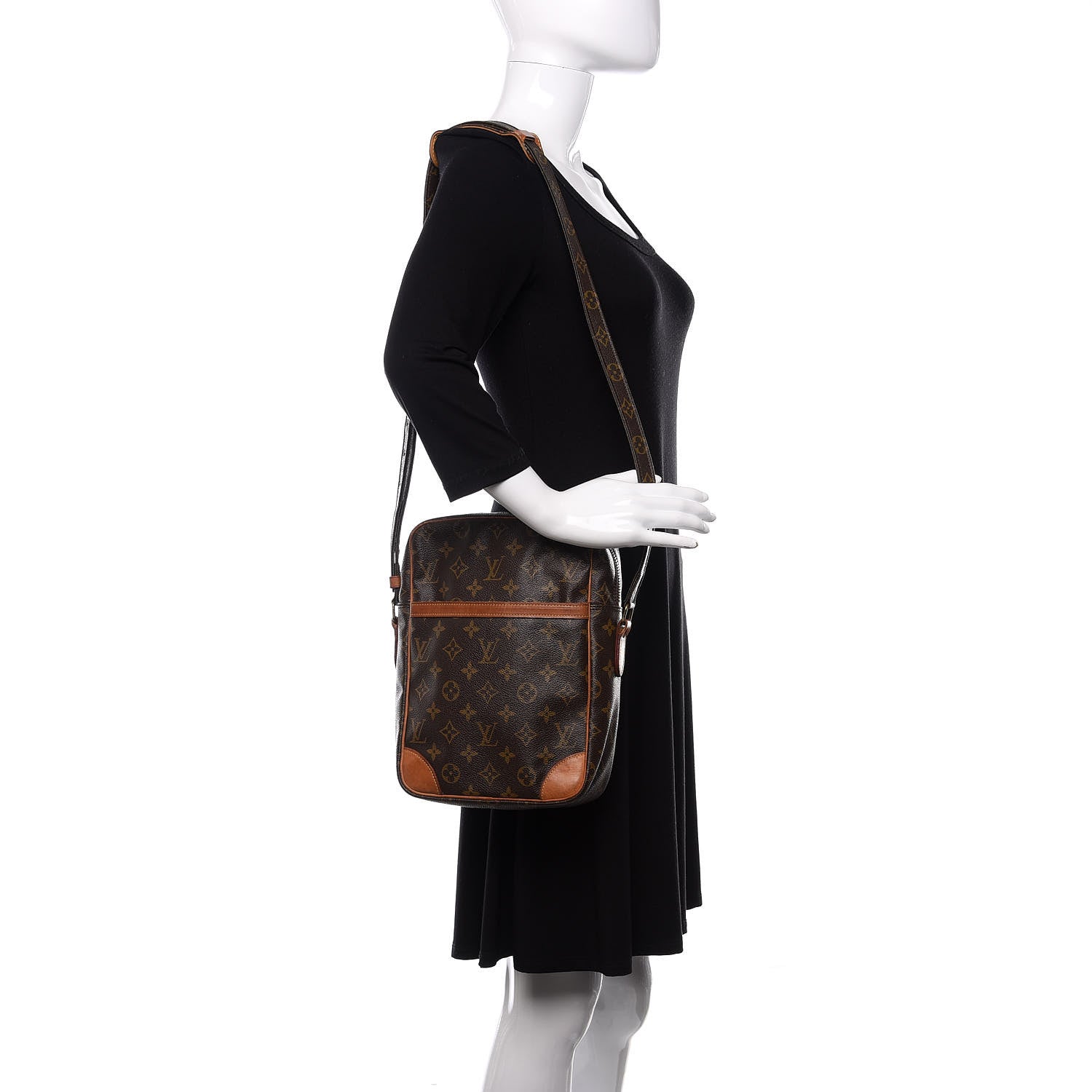 Louis Vuitton Monogram Danube 28 2 of 17