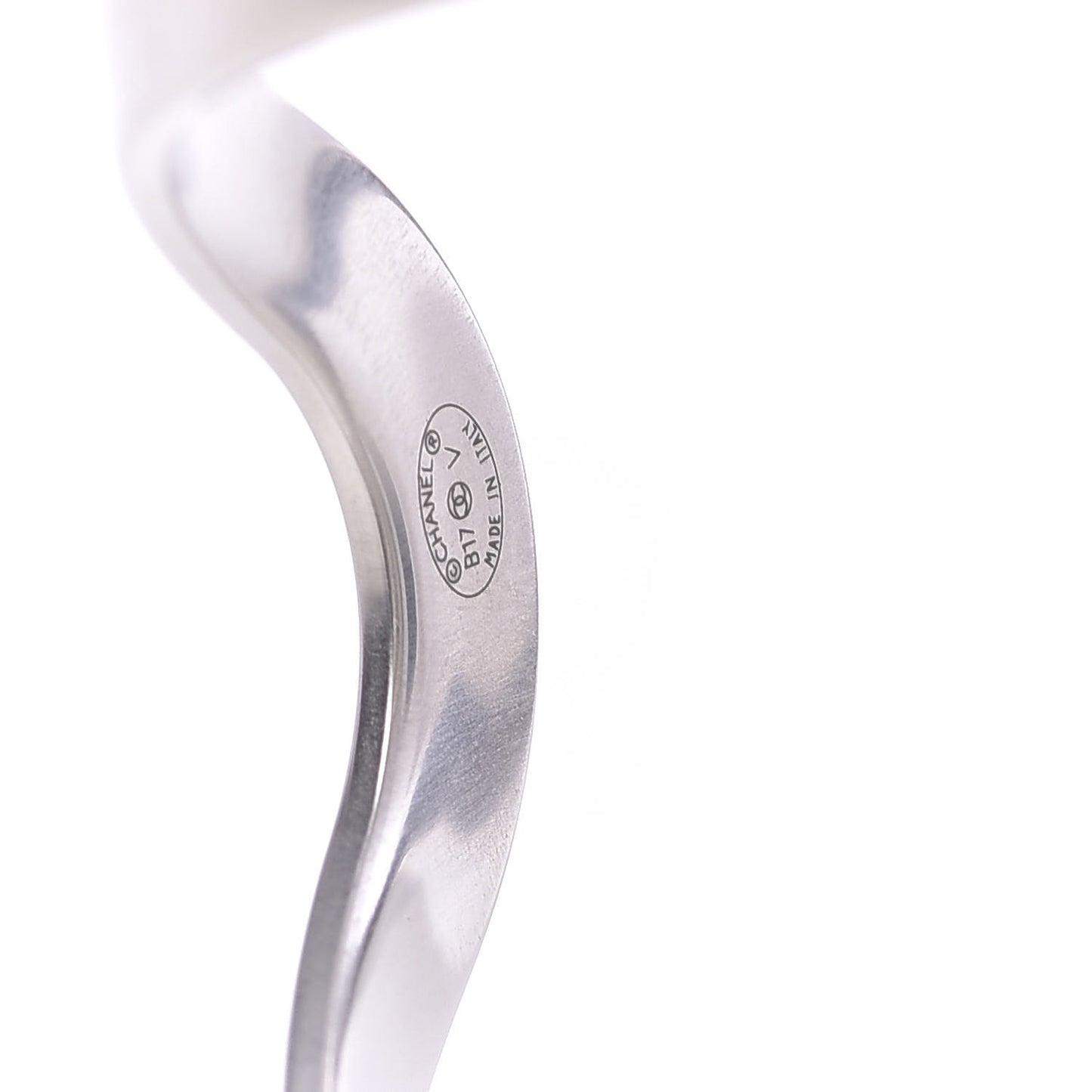 Metal CC Cuff Silver