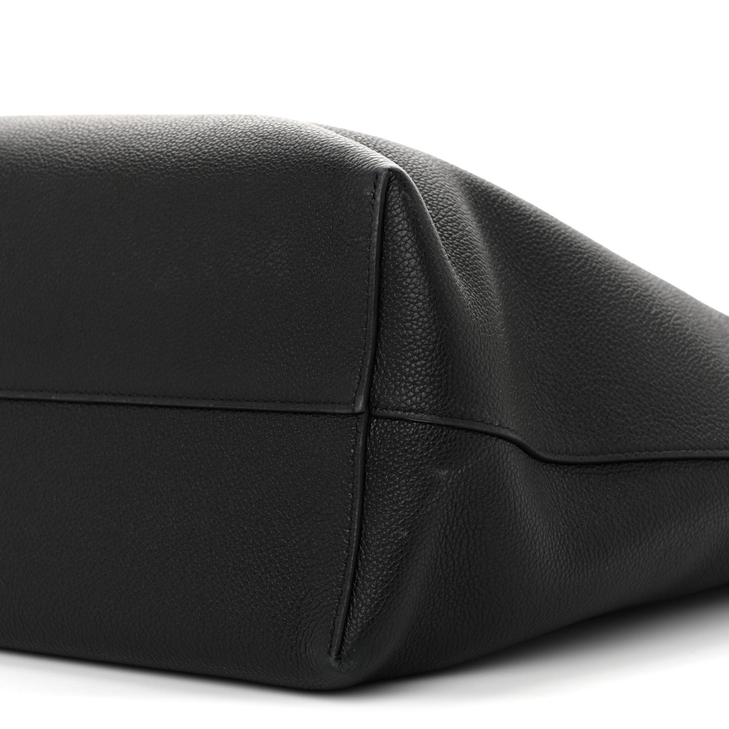 Grained Calfskin Triomphe Medium Cabas Anais Black