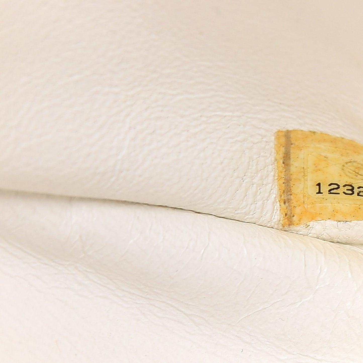 Caviar Quilted Jumbo Single Flap White