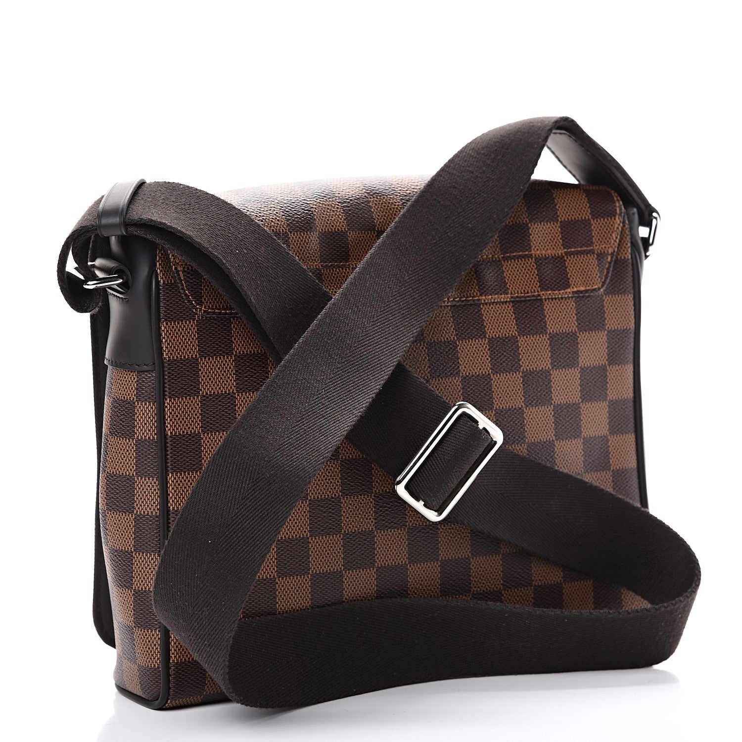 Louis Vuitton Damier Ebene District PM 2 of 9