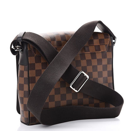Louis Vuitton Damier Ebene District PM 2 of 9
