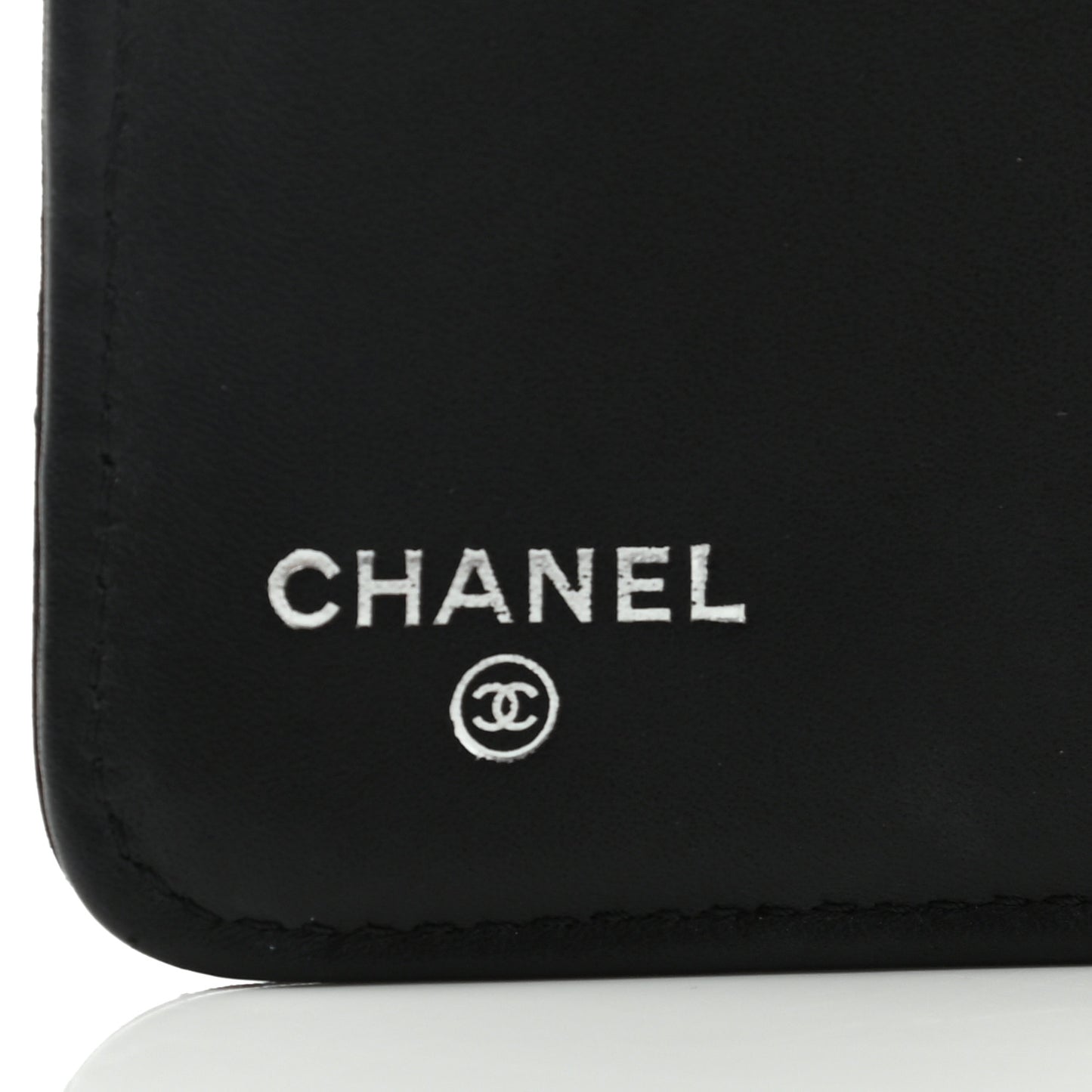 Caviar Quilted Yen Wallet Black