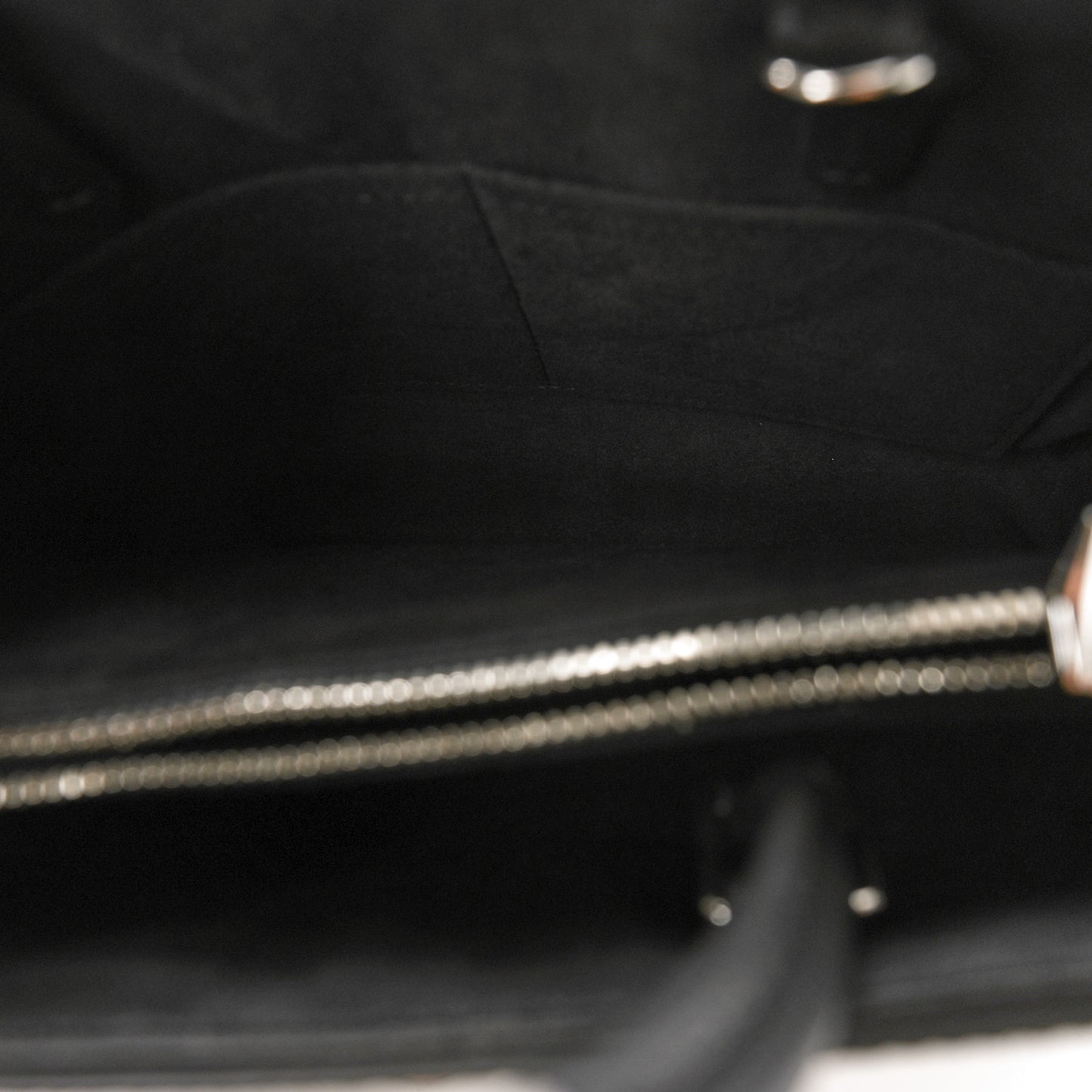 Epi Twist Tote Black