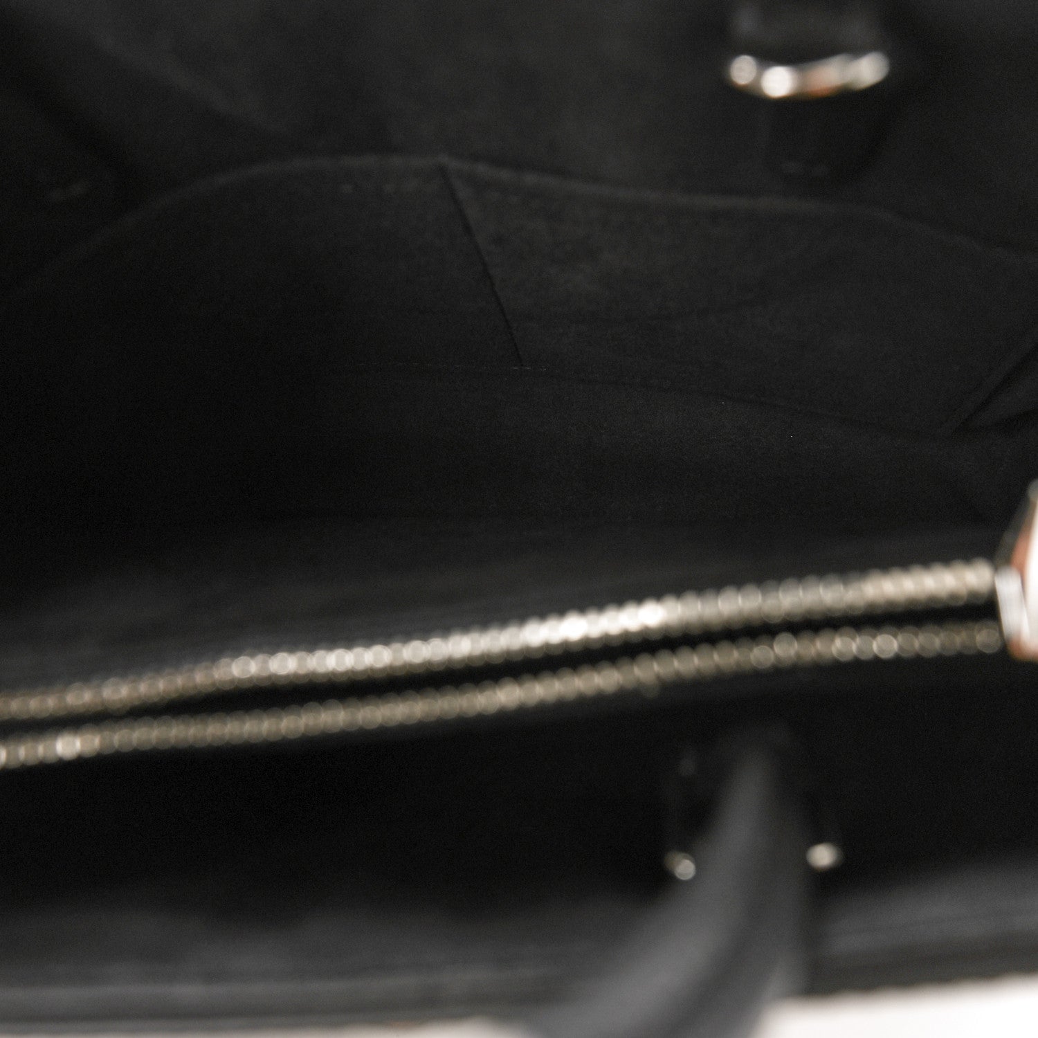 Louis Vuitton Epi Twist Tote Black 5 of 9