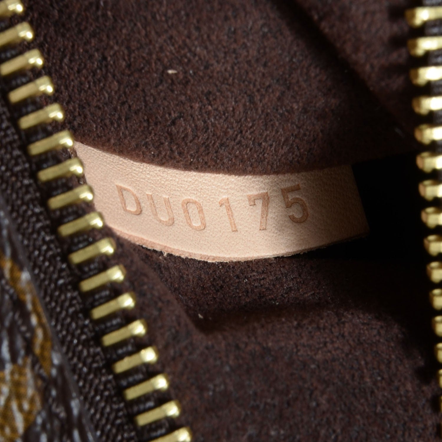 Louis Vuitton Monogram Pochette Metis 7 of 7