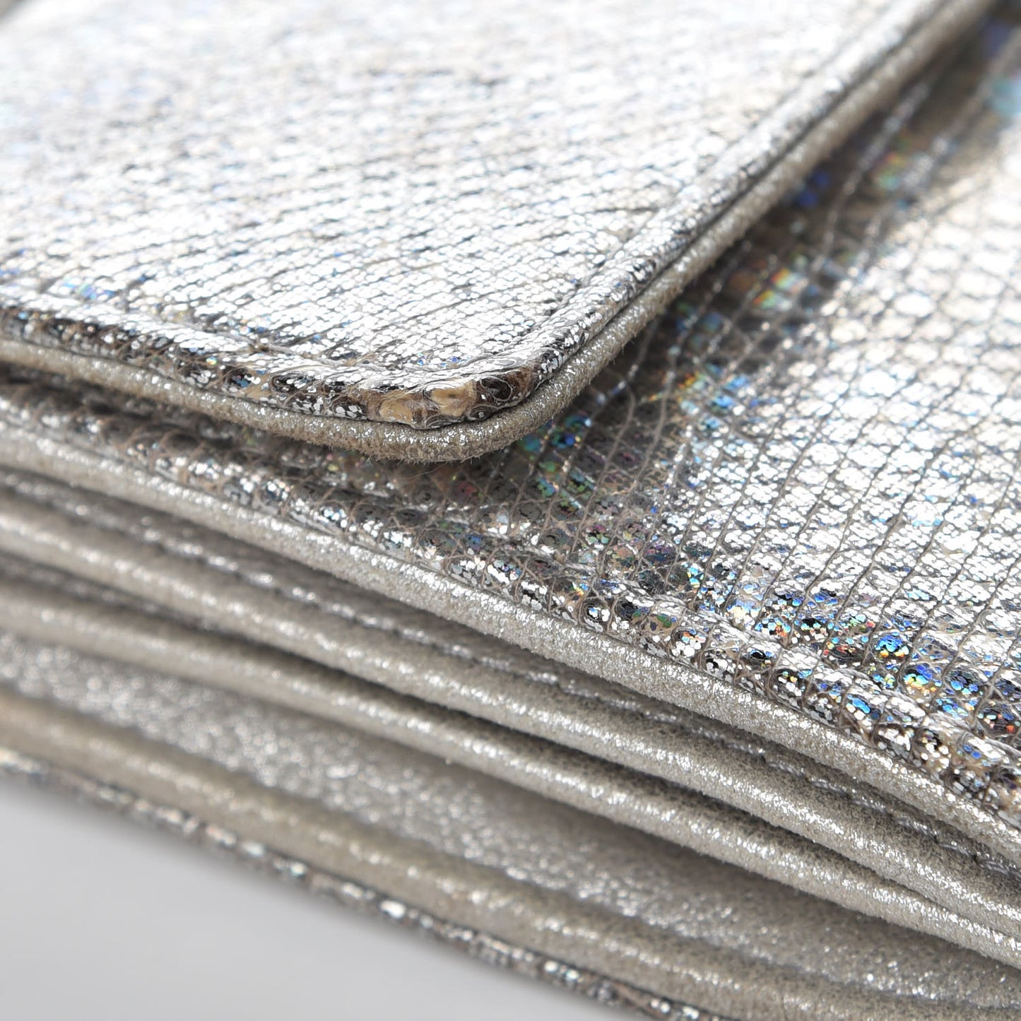 Iridescent Lizard Wallet With Removable Chain Silver