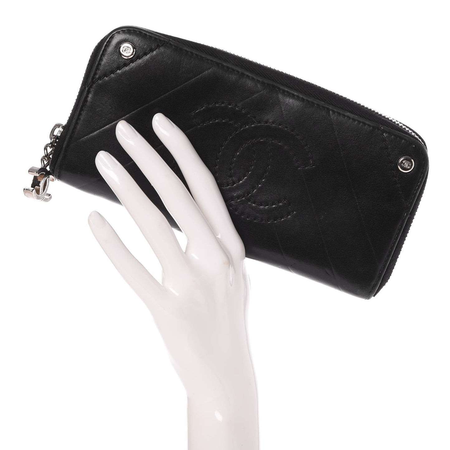 Lambskin Chevron Quilted CC Zip Around Wallet Black
