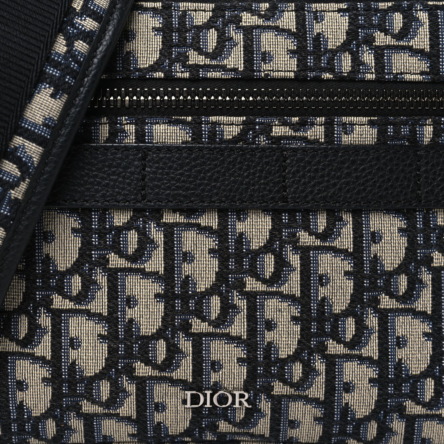 HOMME Oblique Safari Messenger Blue