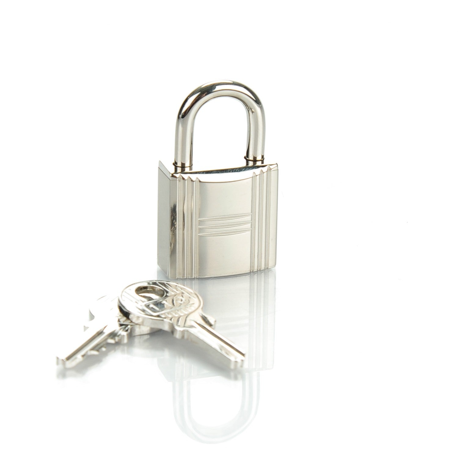 Hermes Taurillon Clemence Picotin Lock 22 MM Bleu Nuit 11 of 11