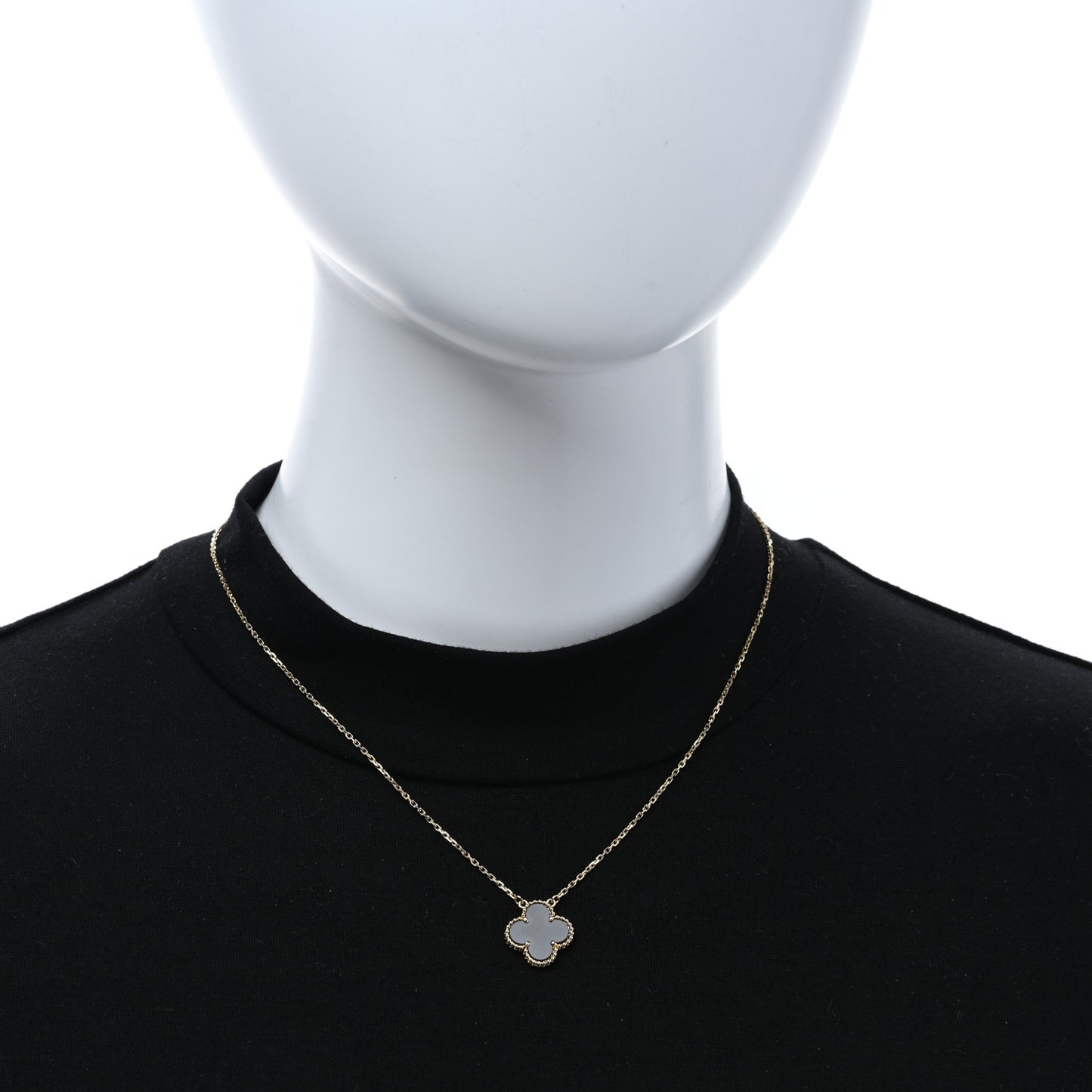 18K Yellow Gold Black Onyx Vintage Alhambra Pendant Necklace