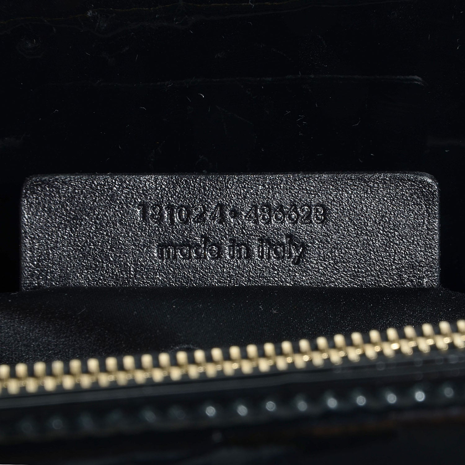 Saint Laurent Patent Small Uptown Black 7 of 8