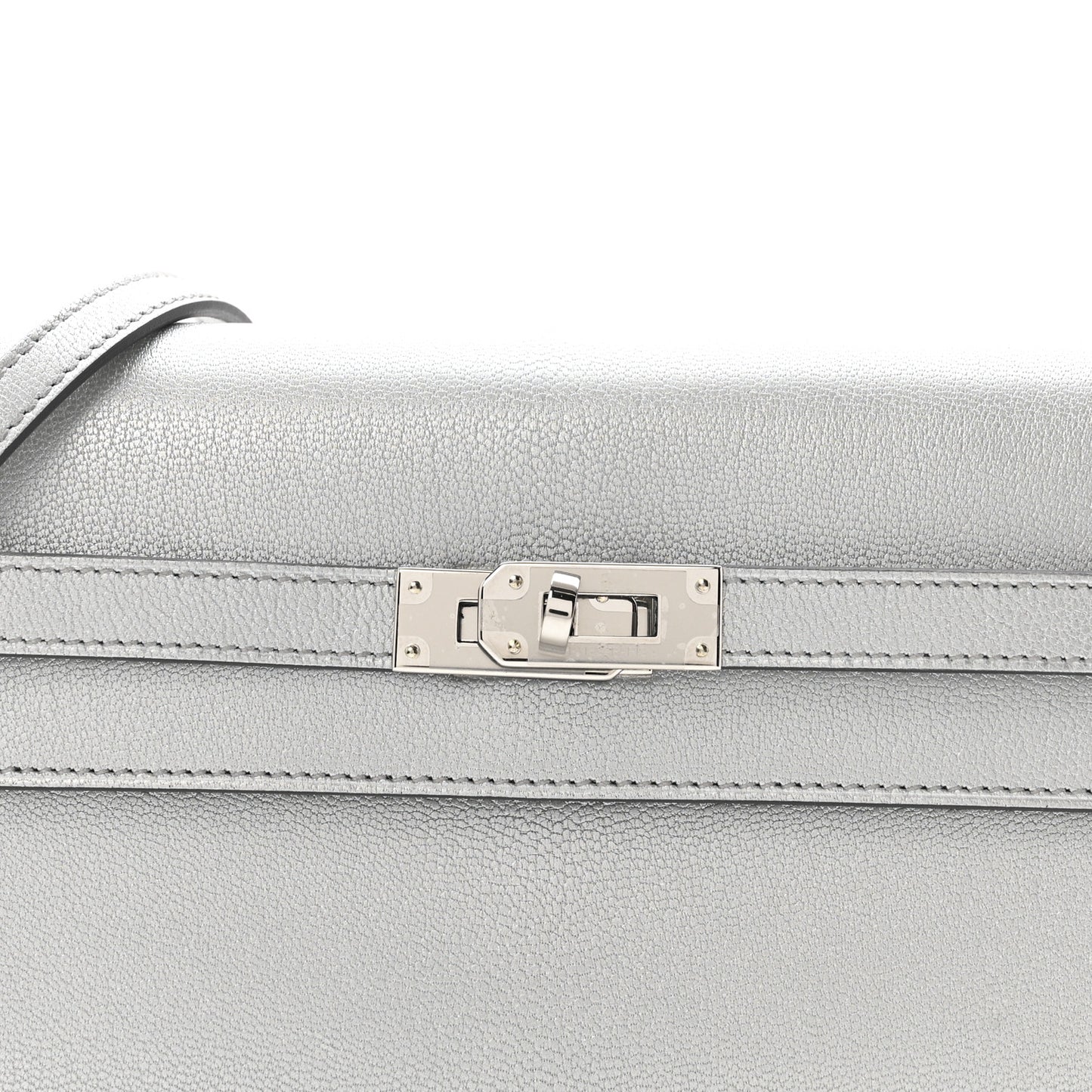 Metallic Chevre Chamkilight Kelly Wallet To Go Argent