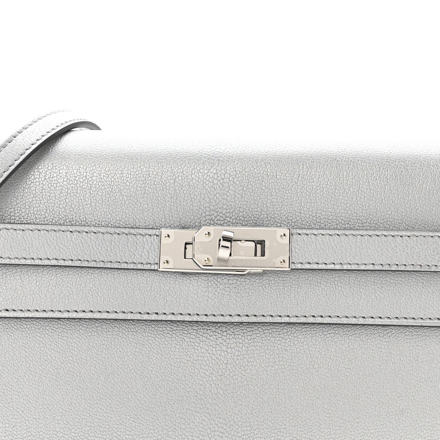 Hermes Metallic Chevre Chamkilight Kelly Wallet To Go Argent 8 of 11