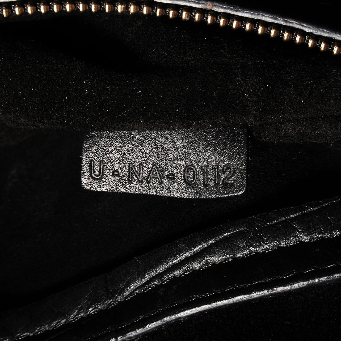Crocodile Embossed Large Phantom Luggage Black
