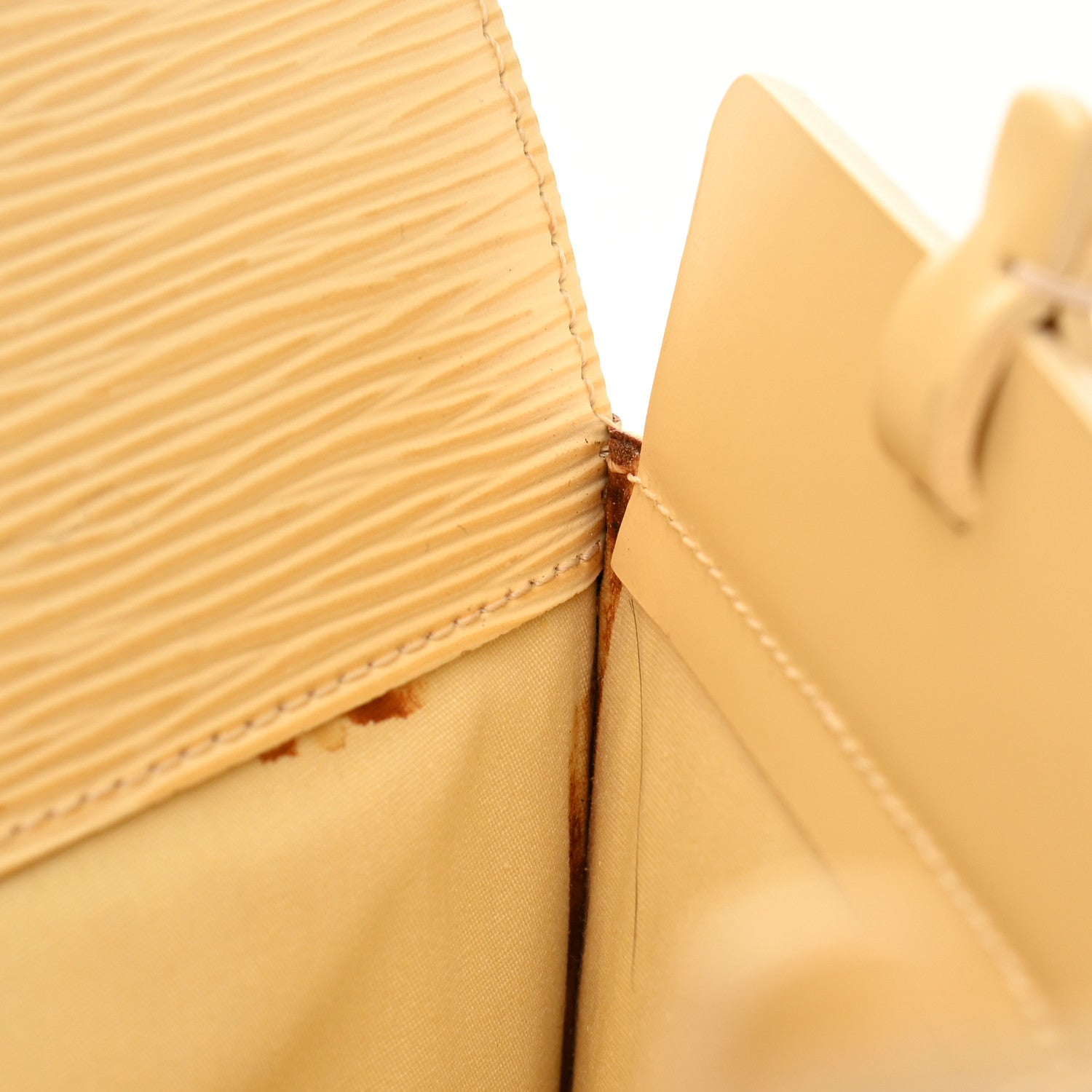 Louis Vuitton Epi Croisette PM Vanilla 16 of 22