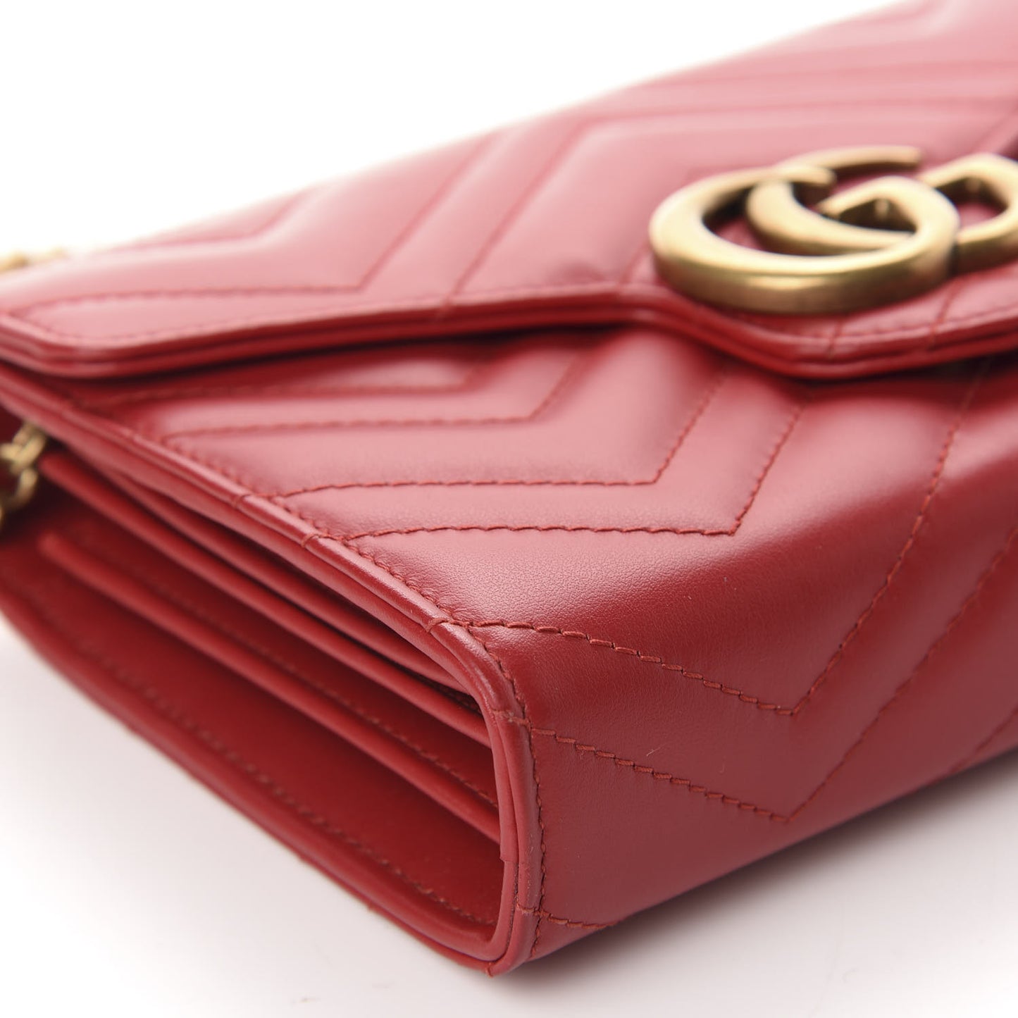 Calfskin Matelasse GG Marmont Chain Wallet Hibiscus Red