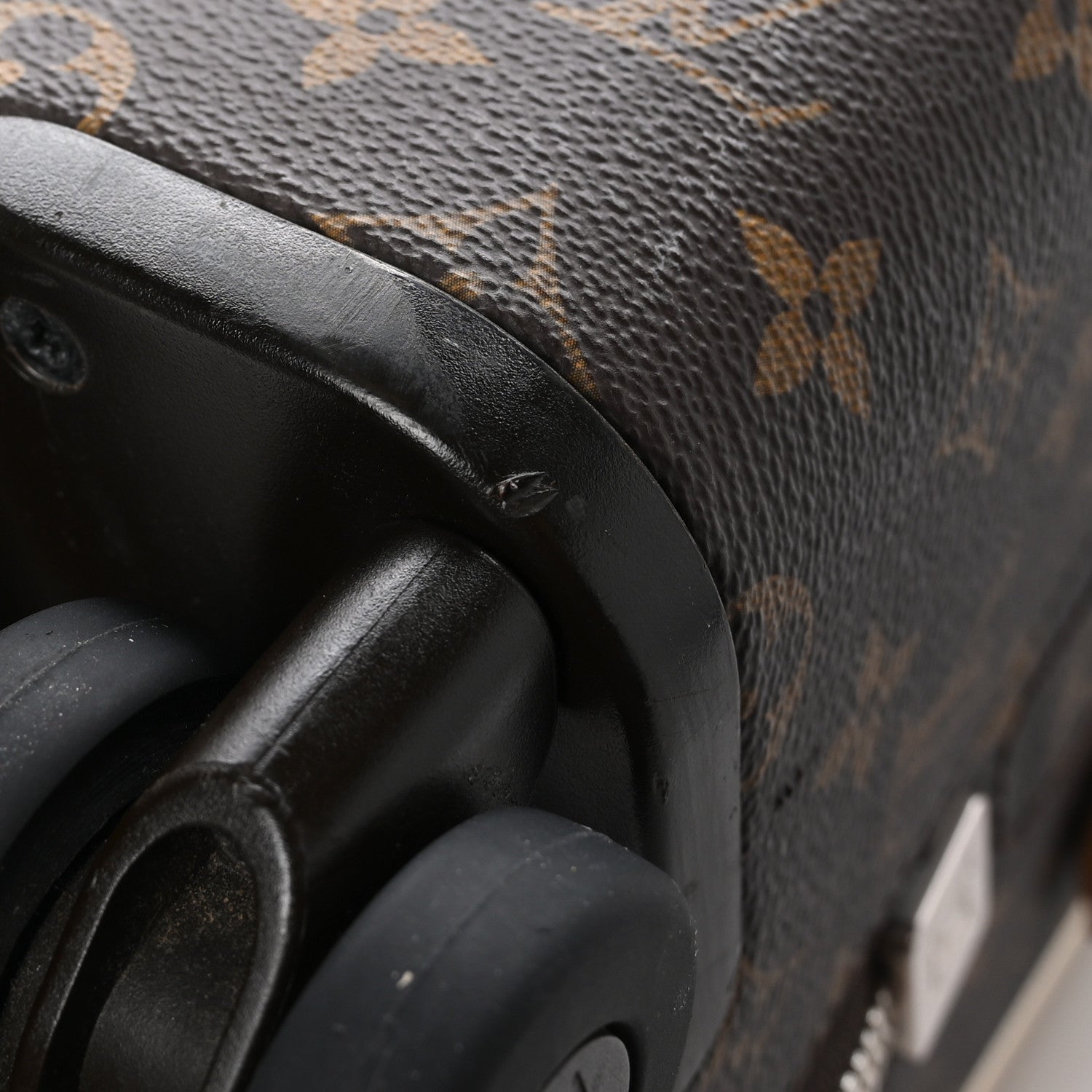 Louis Vuitton Monogram Horizon 55 9 of 10