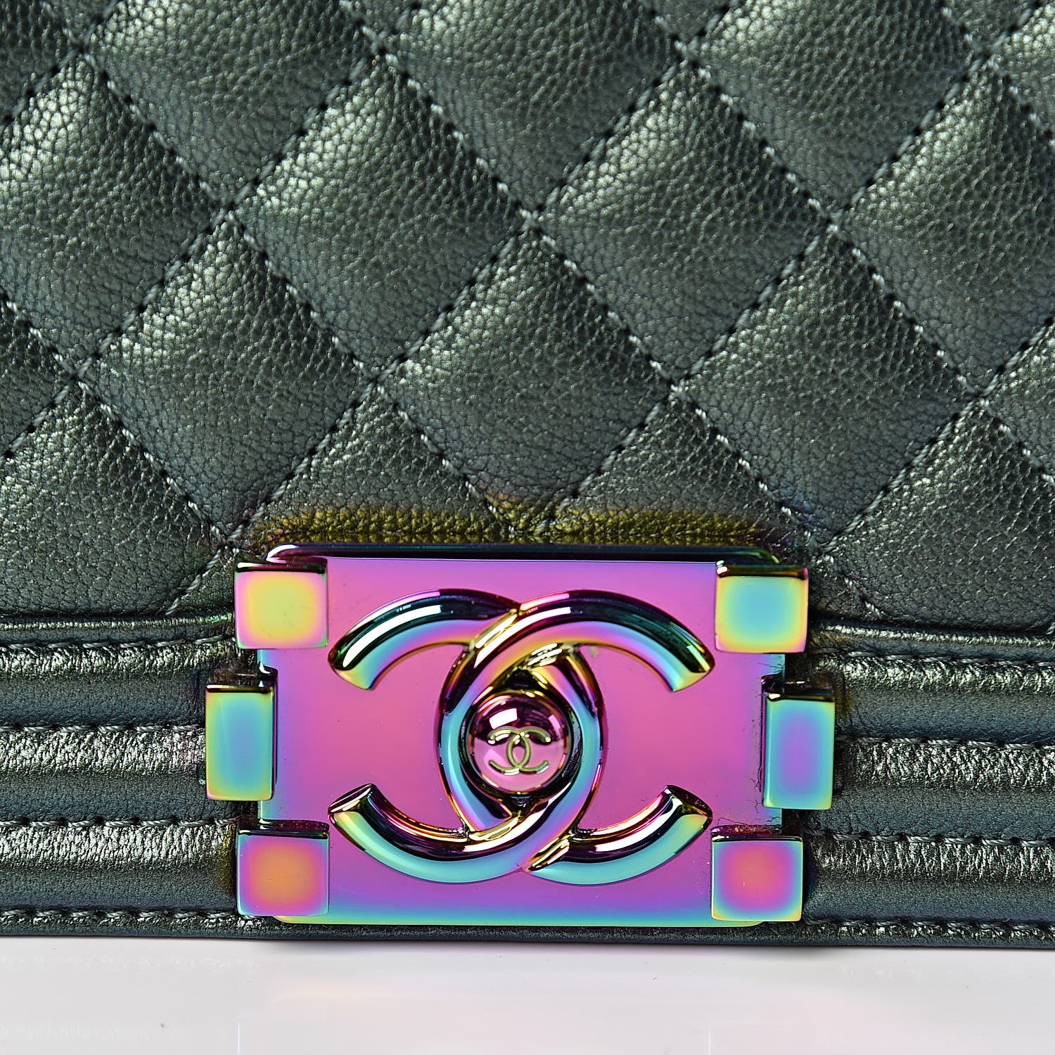 Chanel Iridescent Goatskin Quilted Medium Boy Flap Green 7 of 10