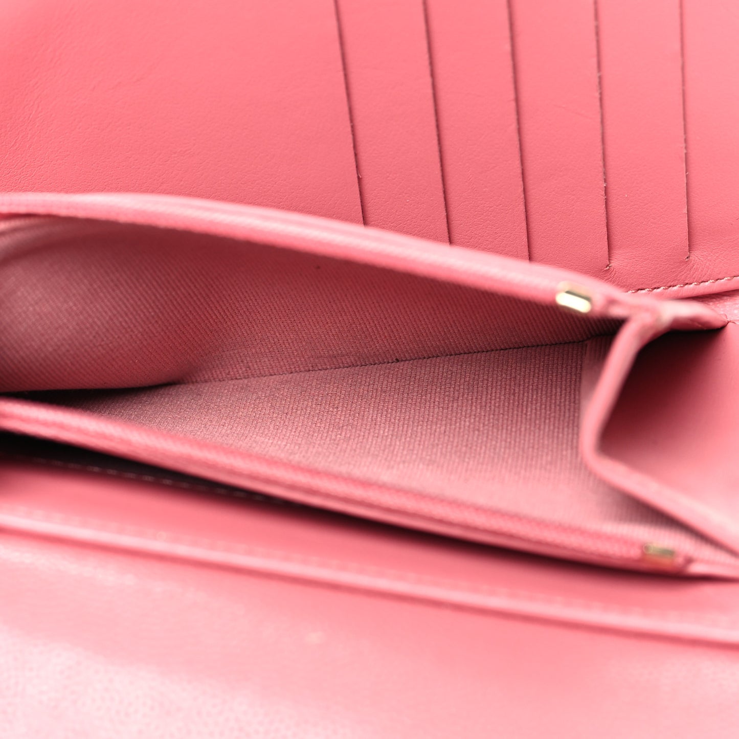 Caviar Quilted Medium Flap Wallet Pink