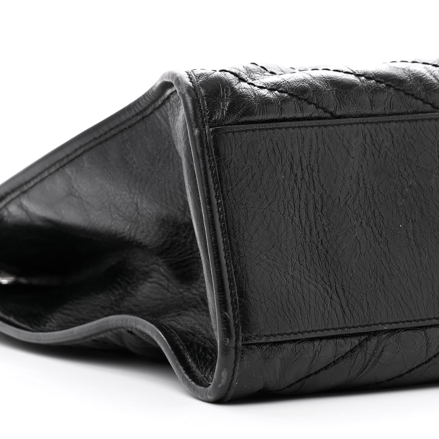 Saint Laurent Crinkled Calfskin Matelasse Monogram Large Niki Shopper Tote Black 9 of 17