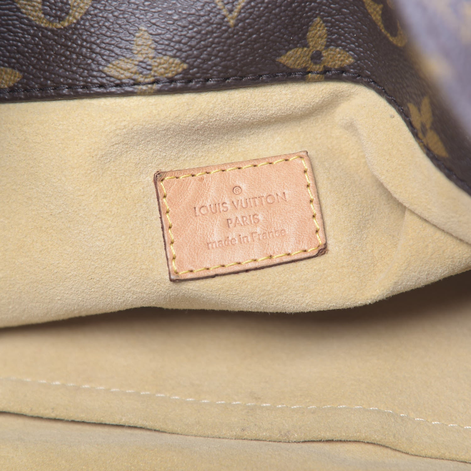 Louis Vuitton Monogram Artsy MM 6 of 10