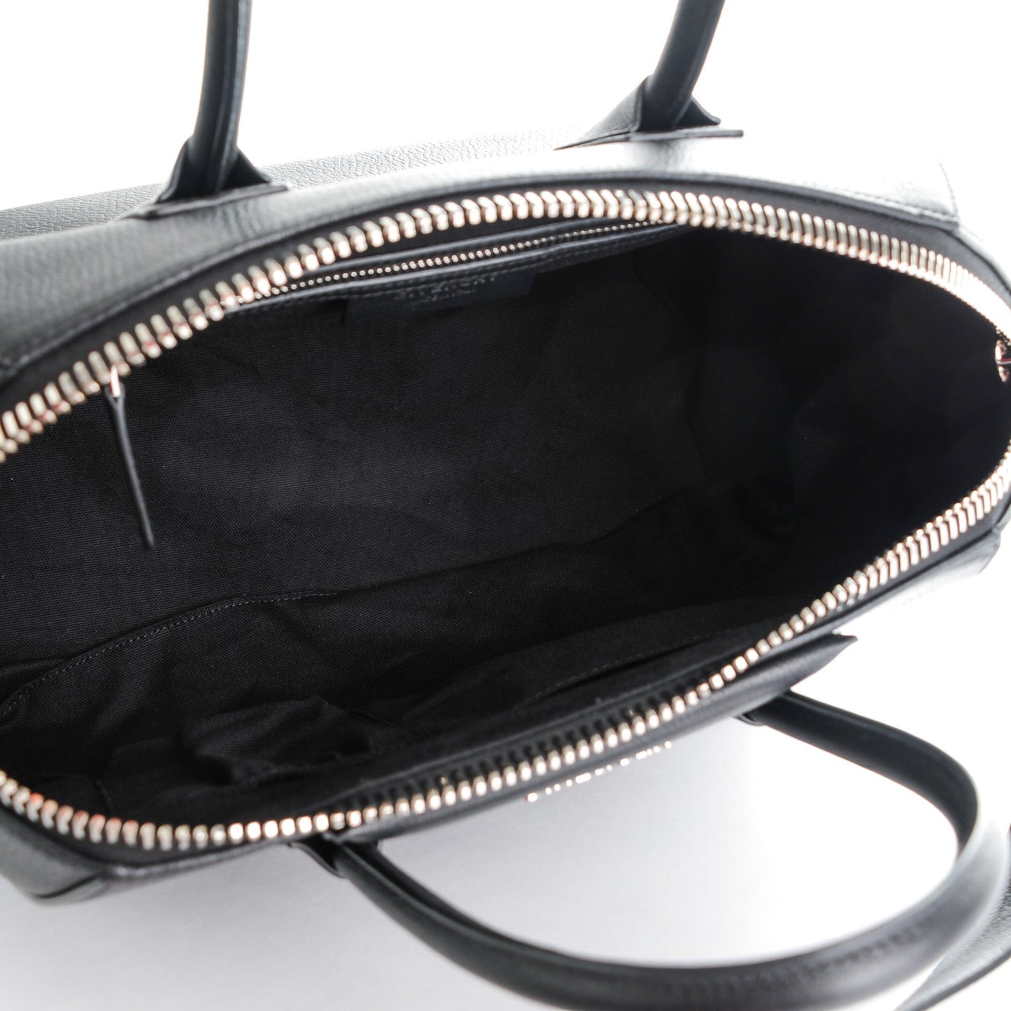 Sugar Goatskin Medium Antigona Black