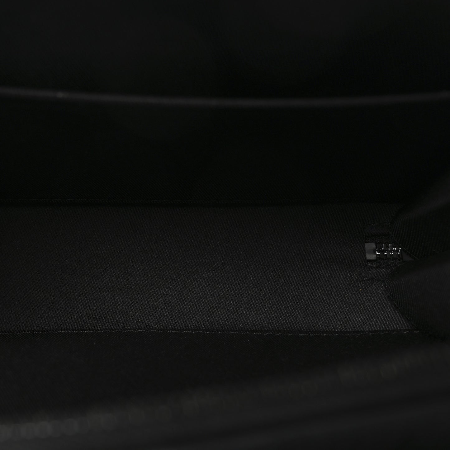 Taurillon Monogram Soft Trunk Black