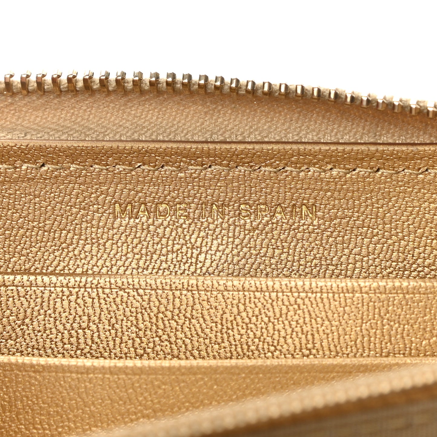 Metallic Lambskin Quilted Medium Chanel 19 Zipped Wallet Gold