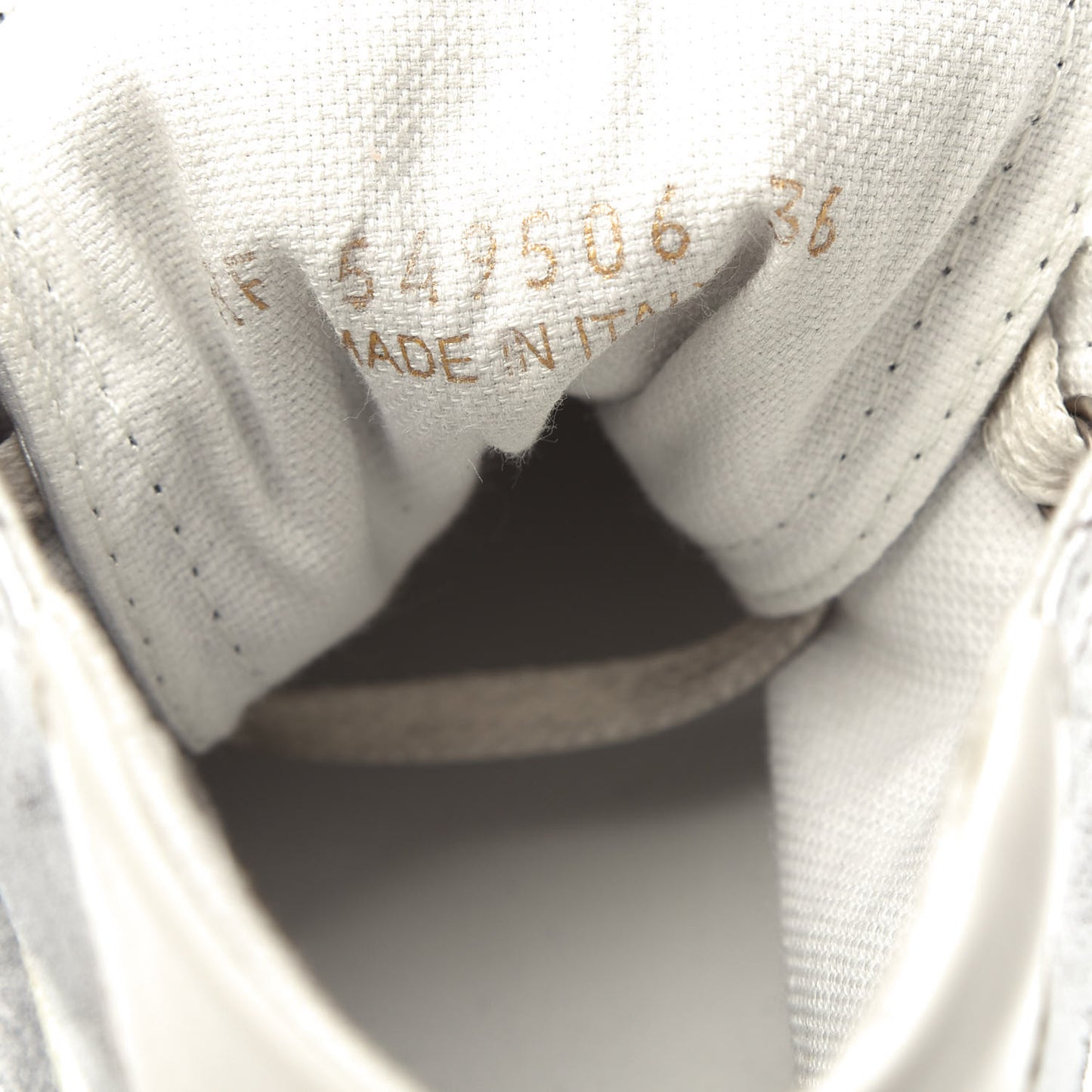 Distressed Calfskin Bedford Logo-Appliqued Hightop Sneakers 36 Argento Cream White