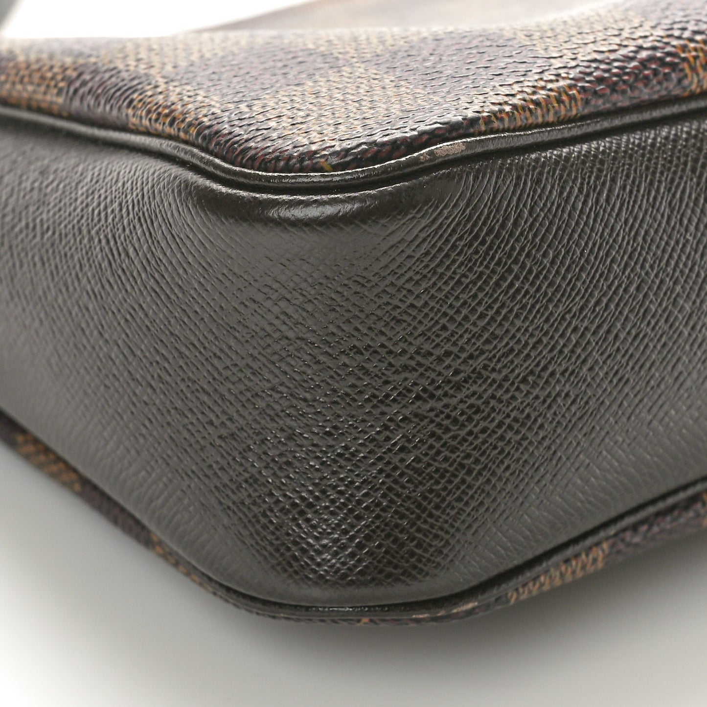 Damier Ebene Trousse Make Up Bag Pochette