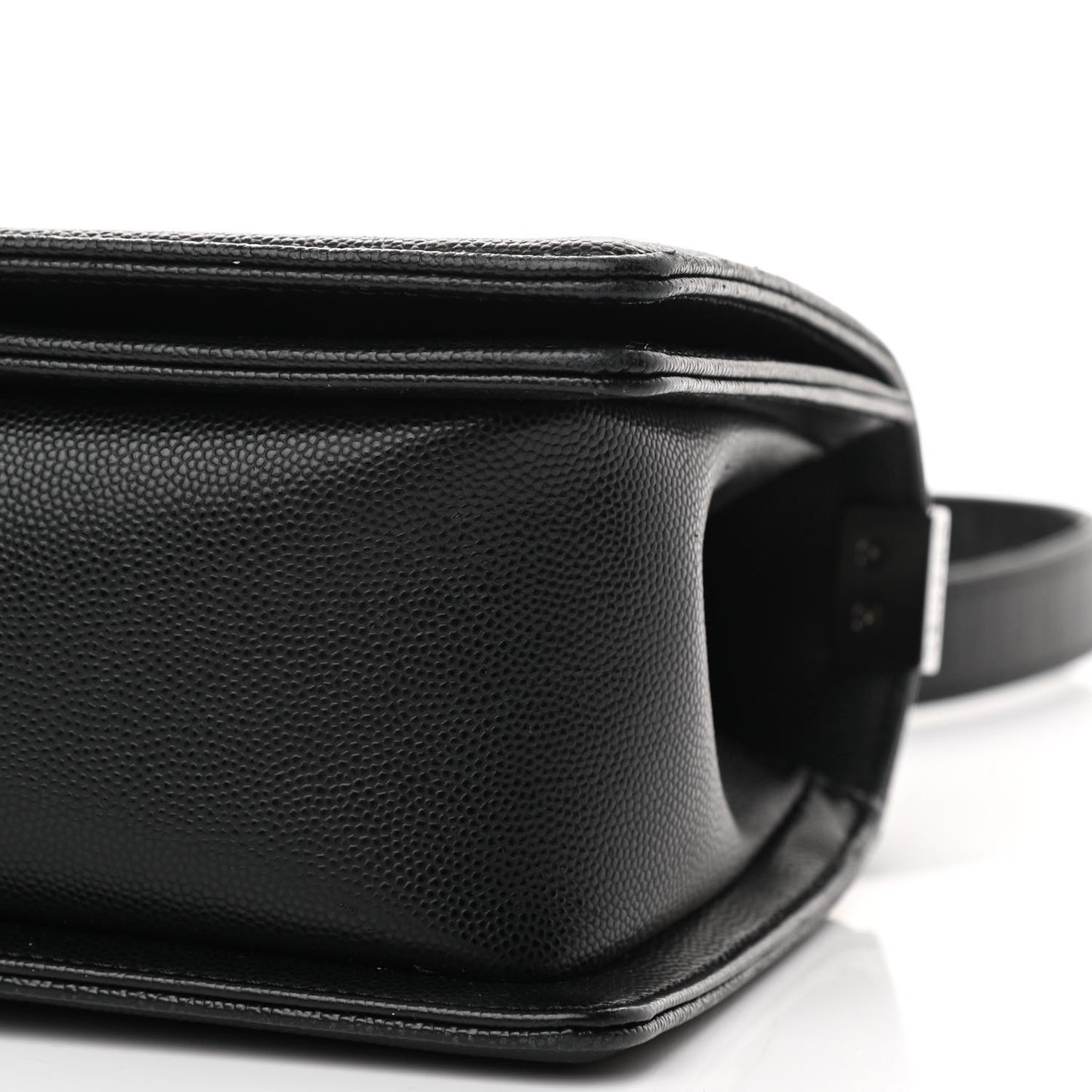Caviar Chevron Quilted Medium Boy Flap Black