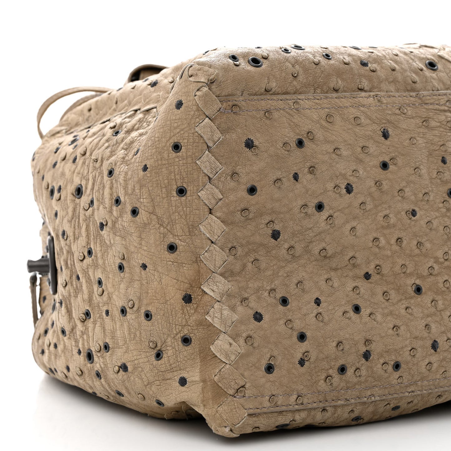 Ostrich Grommet Montaigne Beige