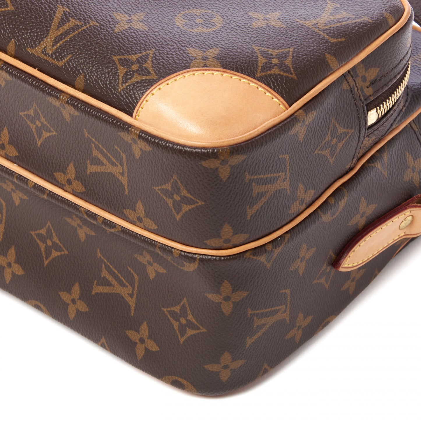 Monogram Nil 28