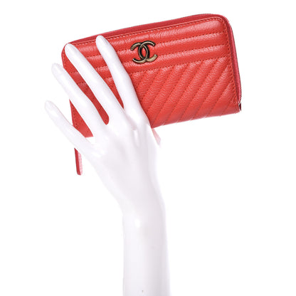 Chanel Shiny Goatskin Diagonal Quilted Small Zip Around Wallet Red 2 of 13