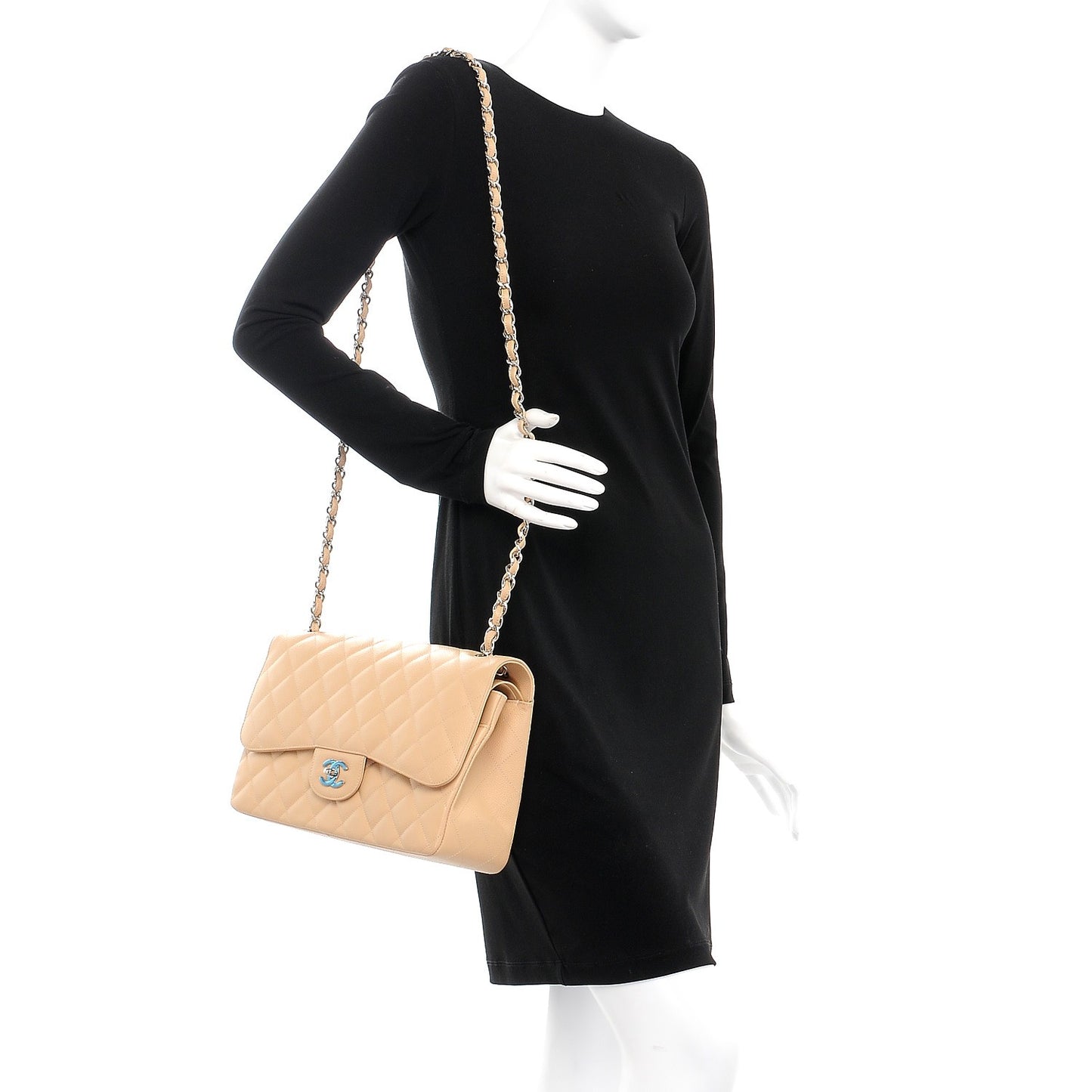 Caviar Quilted Jumbo Double Flap Beige Clair