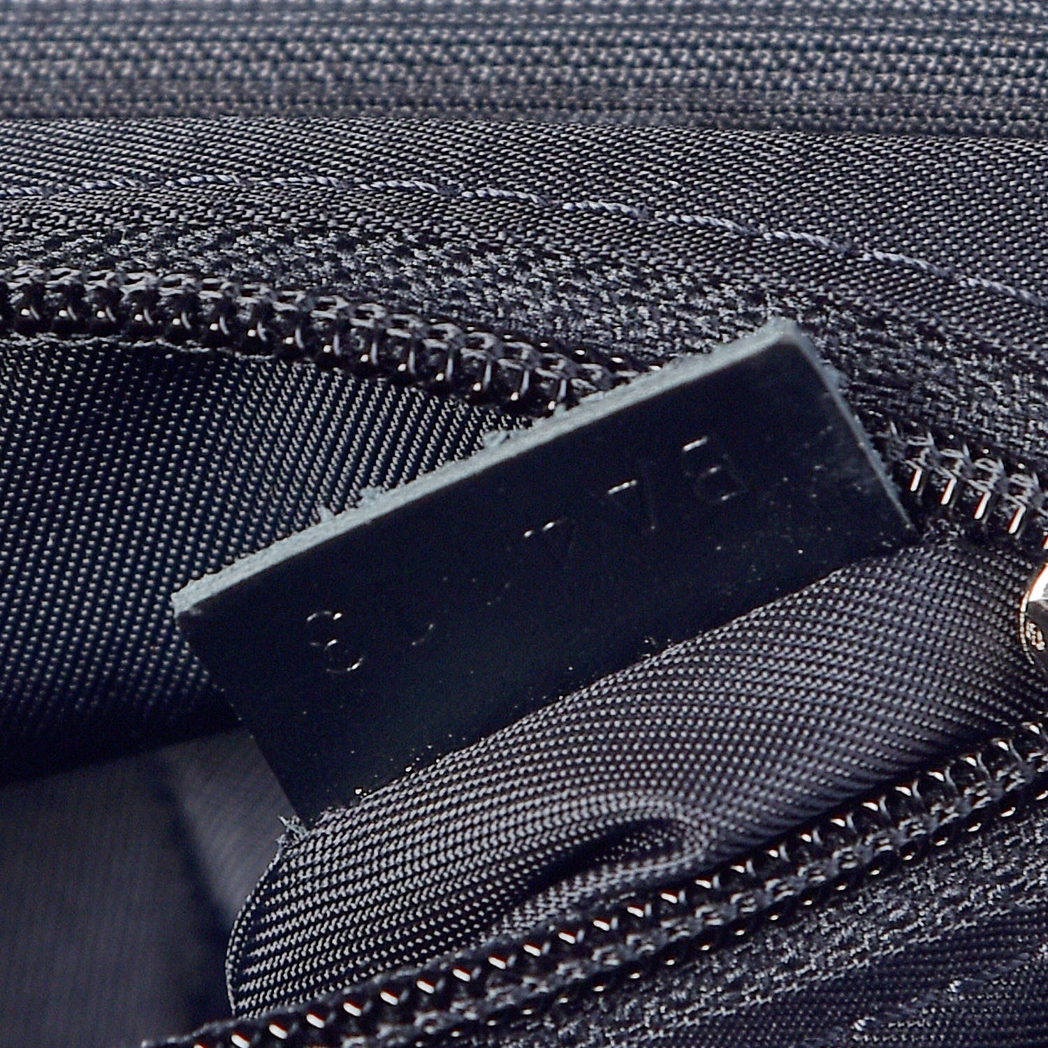Louis Vuitton Damier Graphite Zephyr 70 7 of 20