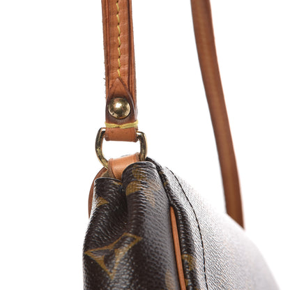Louis Vuitton Monogram Beverly Clutch 12 of 14