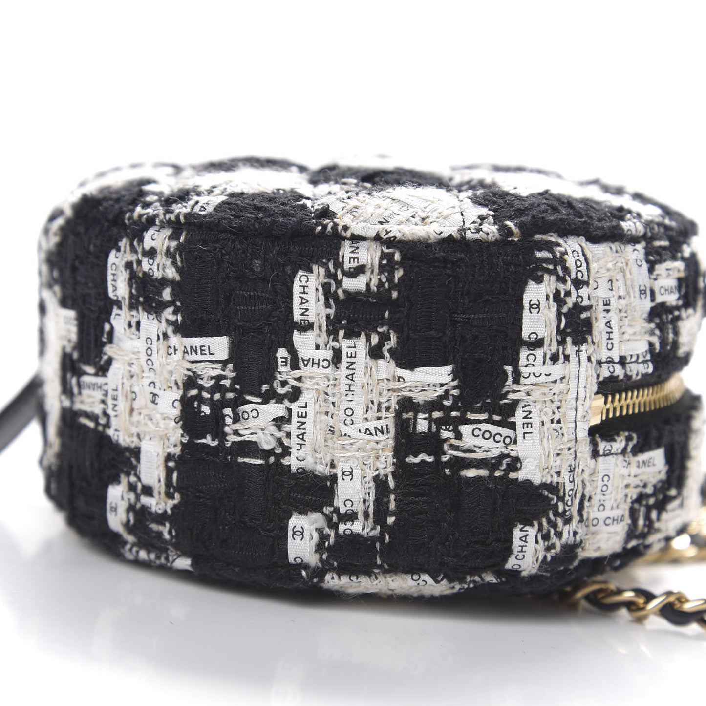Tweed Quilted Round Clutch With Chain Black Ecru White
