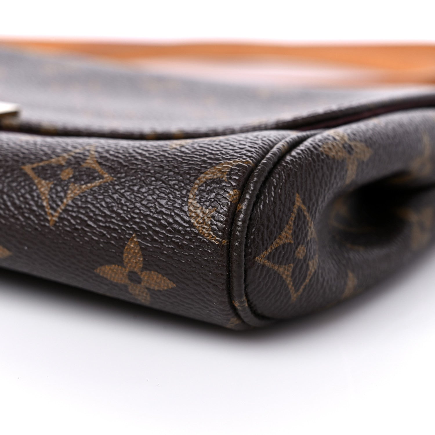 Louis Vuitton Monogram Favorite MM 9 of 16
