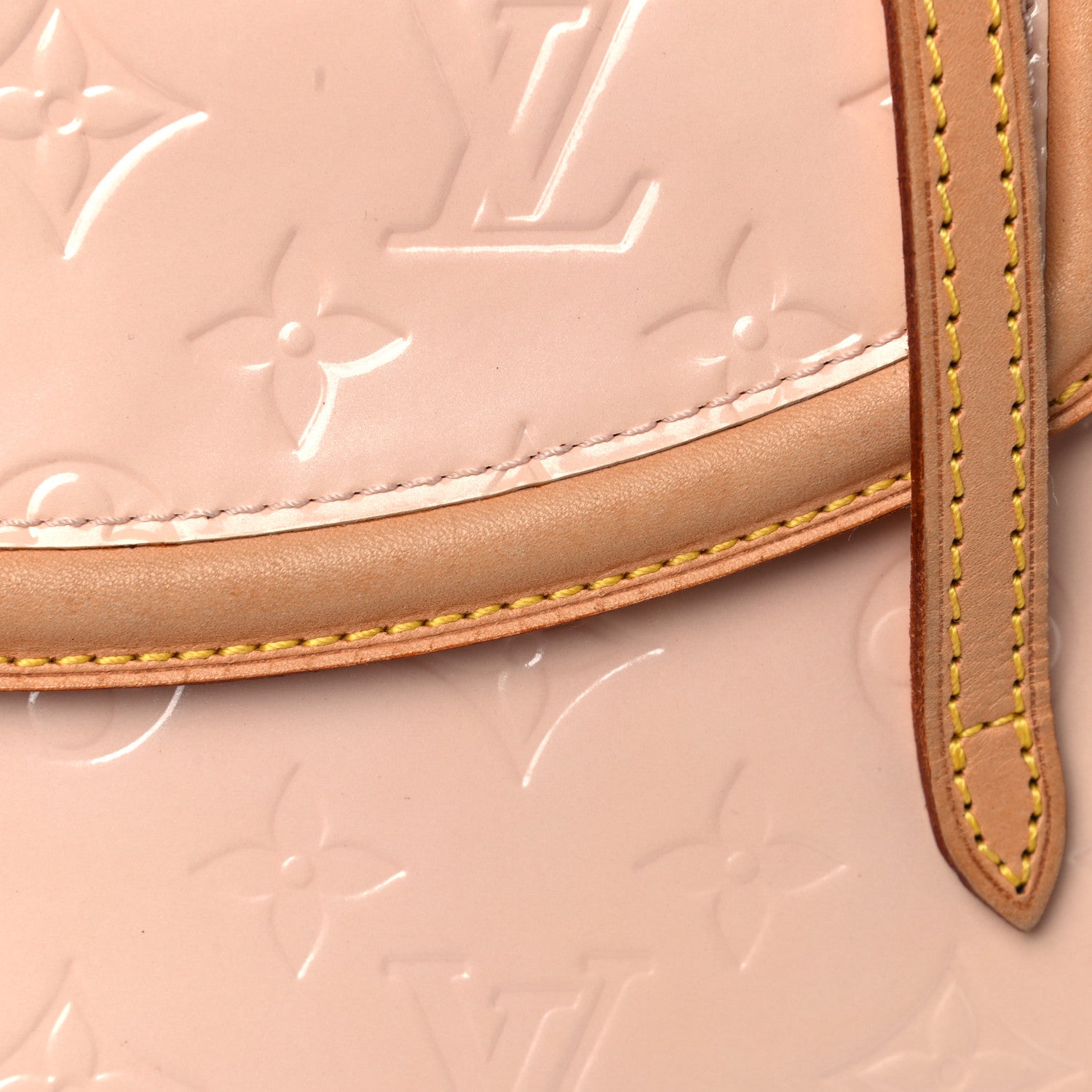 Louis Vuitton Vernis Biscayne Bay PM Marshmallow 17 of 18