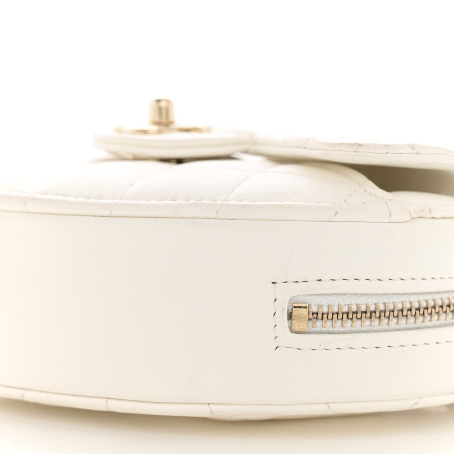 Lambskin Quilted CC In Love Heart Clutch With Chain White