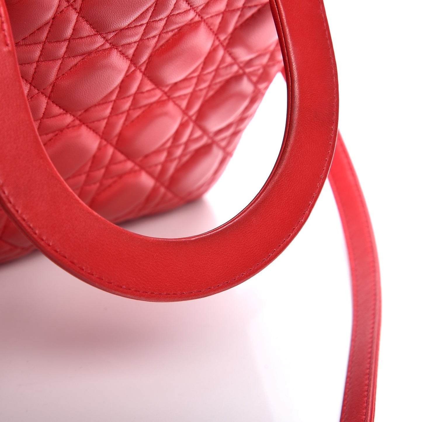 Lambskin Cannage Medium Lady Dior Red
